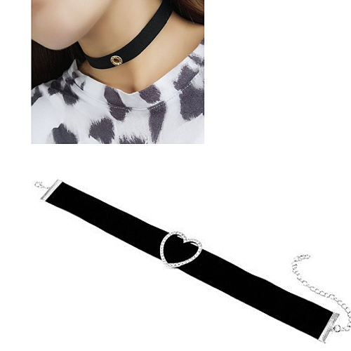 WOMEN CHOCKERS NECKLACES